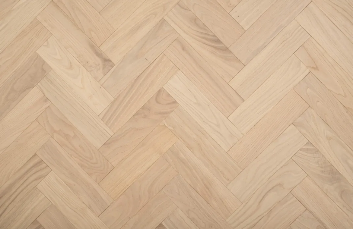 Painswick Biscuit Engineered Oak Herringbone Flooring