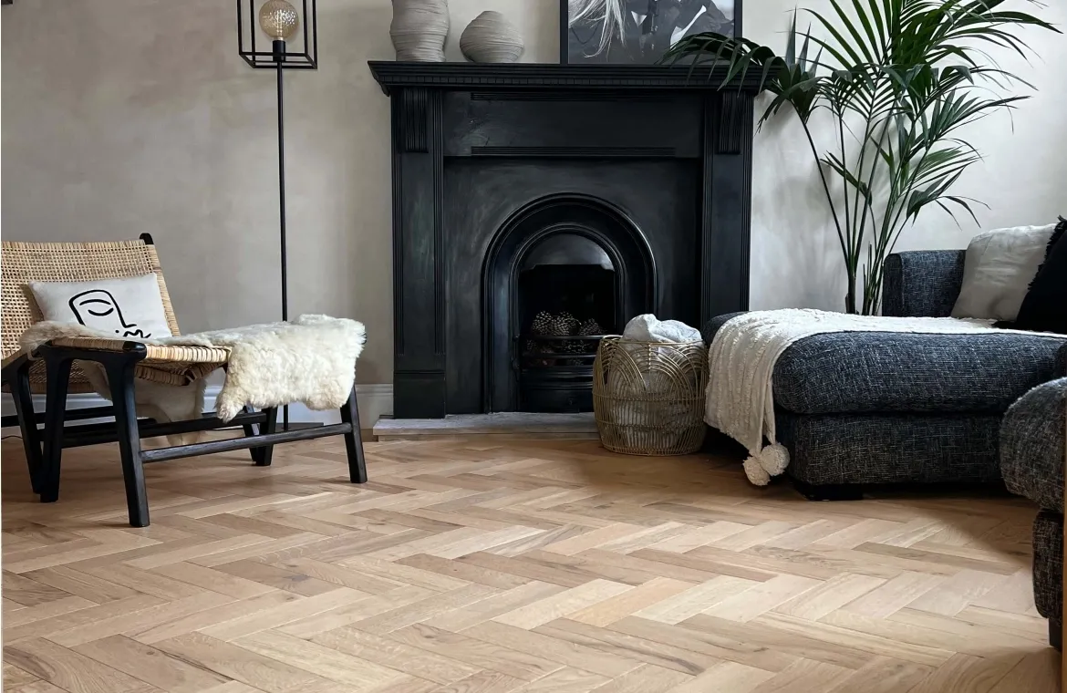 Painswick Biscuit Engineered Oak Herringbone Flooring